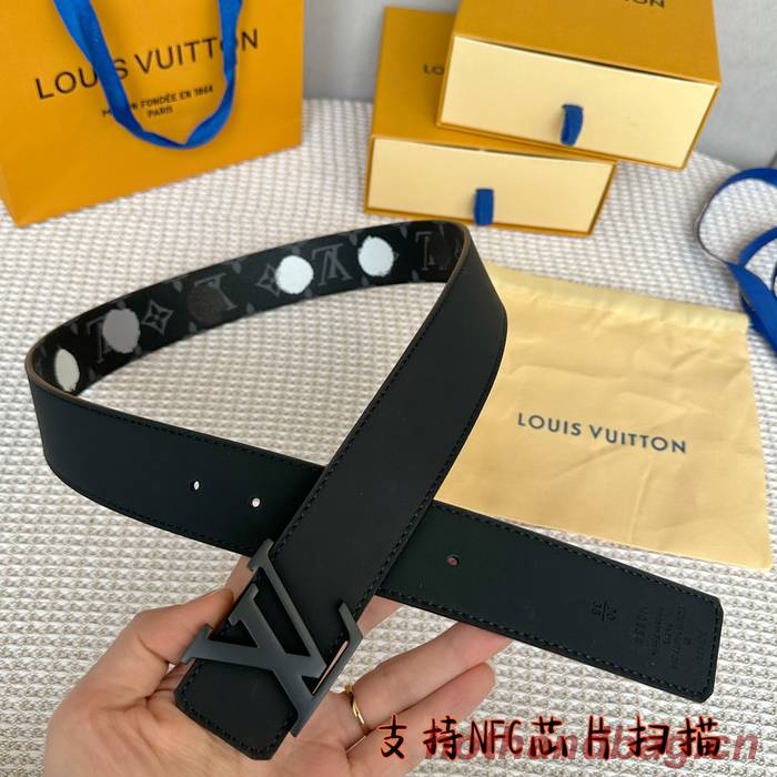 Louis Vuitton Belt 40MM LVB00202